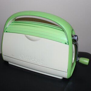 Machine Only❤️Cricut Cuttlebug Die Cutting Embossing Machine Manual Crank Green